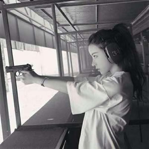 濑田宗次郎（身份：十刃最强、“天剑”、微笑的修罗） - 演唱会回放高清在线观看 - 平板观看